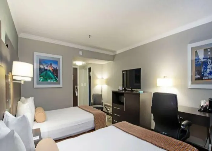 Hotel Western At O'hare 3*