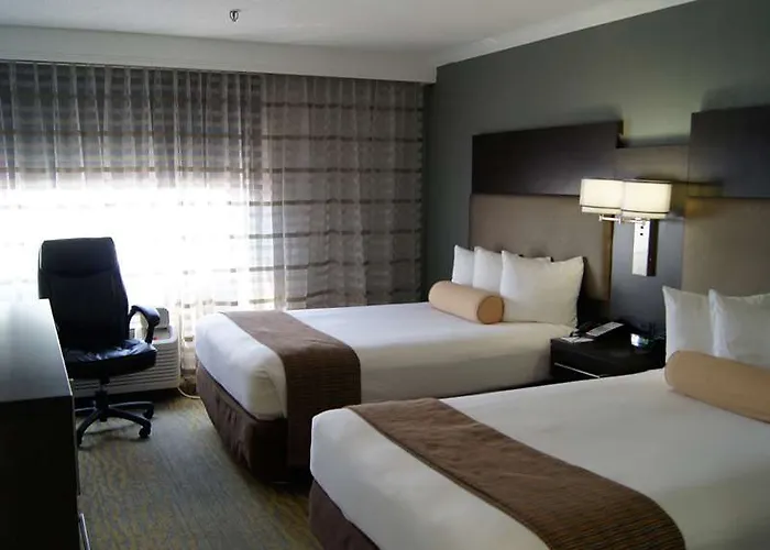 Hotel Western At O'hare 3*