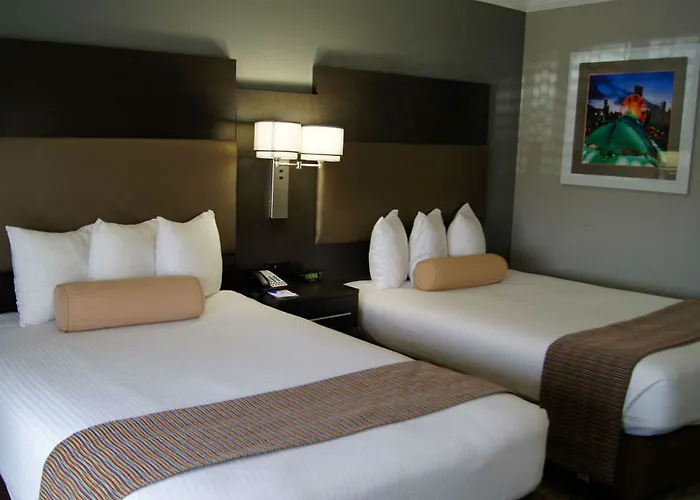 Western At O'hare Hotel 3*